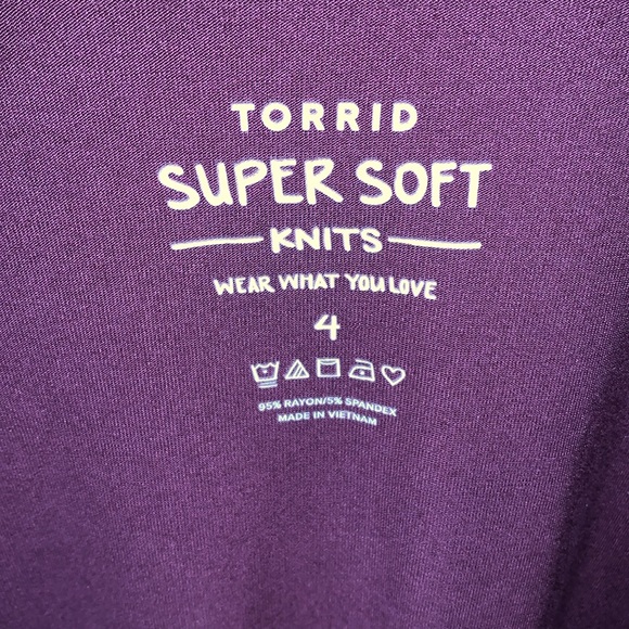 EUC Torrid size 4 super soft knit blouse in purple - Picture 2 of 3